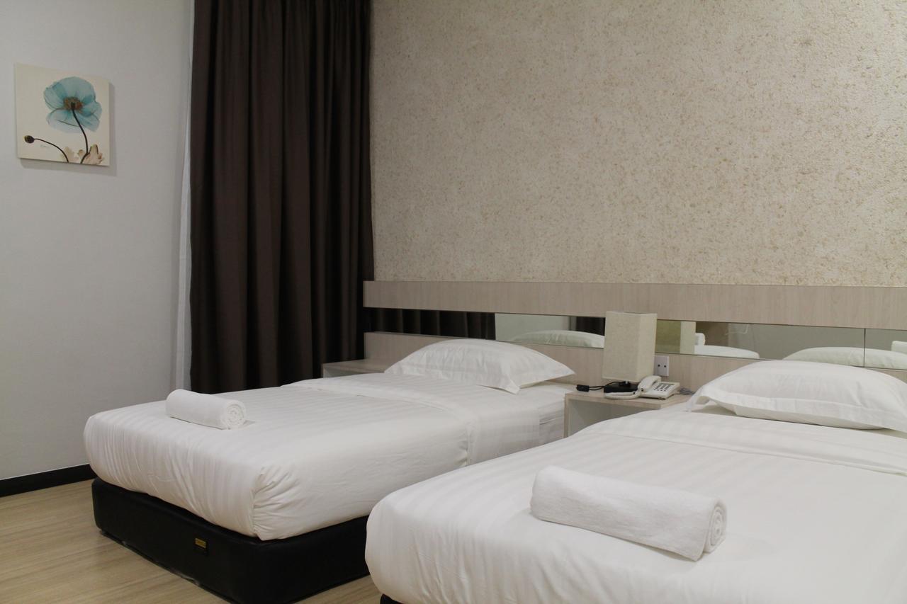 The Velton Inn Bintulu Exteriör bild